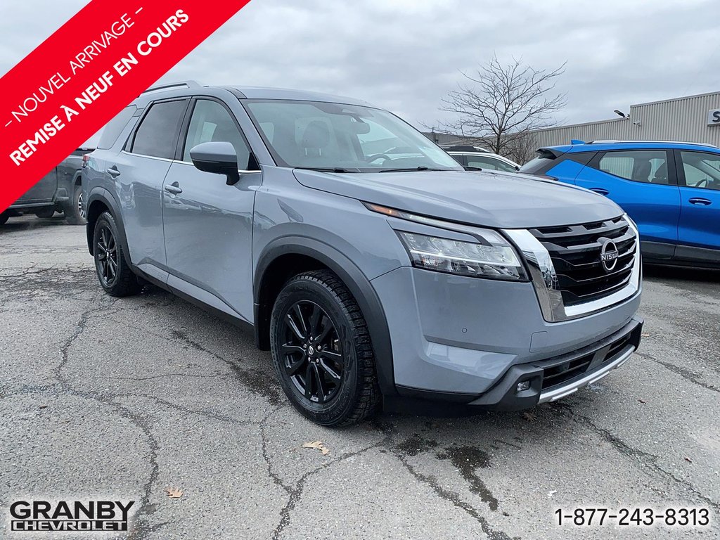 2022 Nissan Pathfinder in Granby, Quebec - 3 - w1024h768px