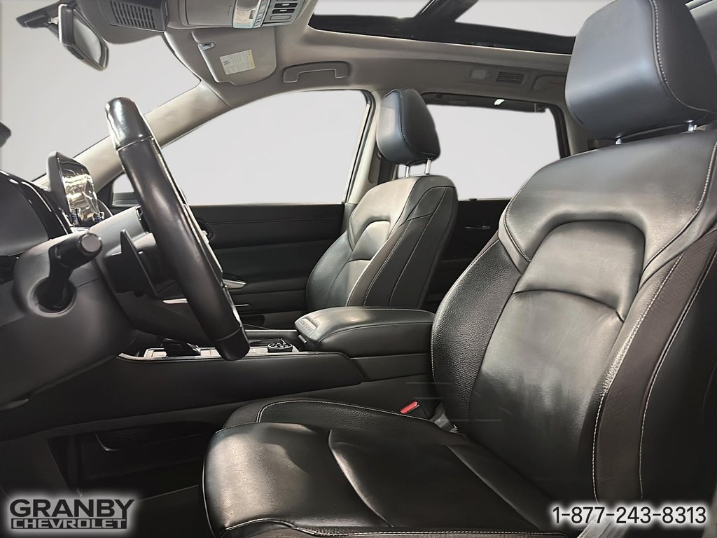 2023 Nissan Pathfinder in Granby, Quebec - 11 - w1024h768px