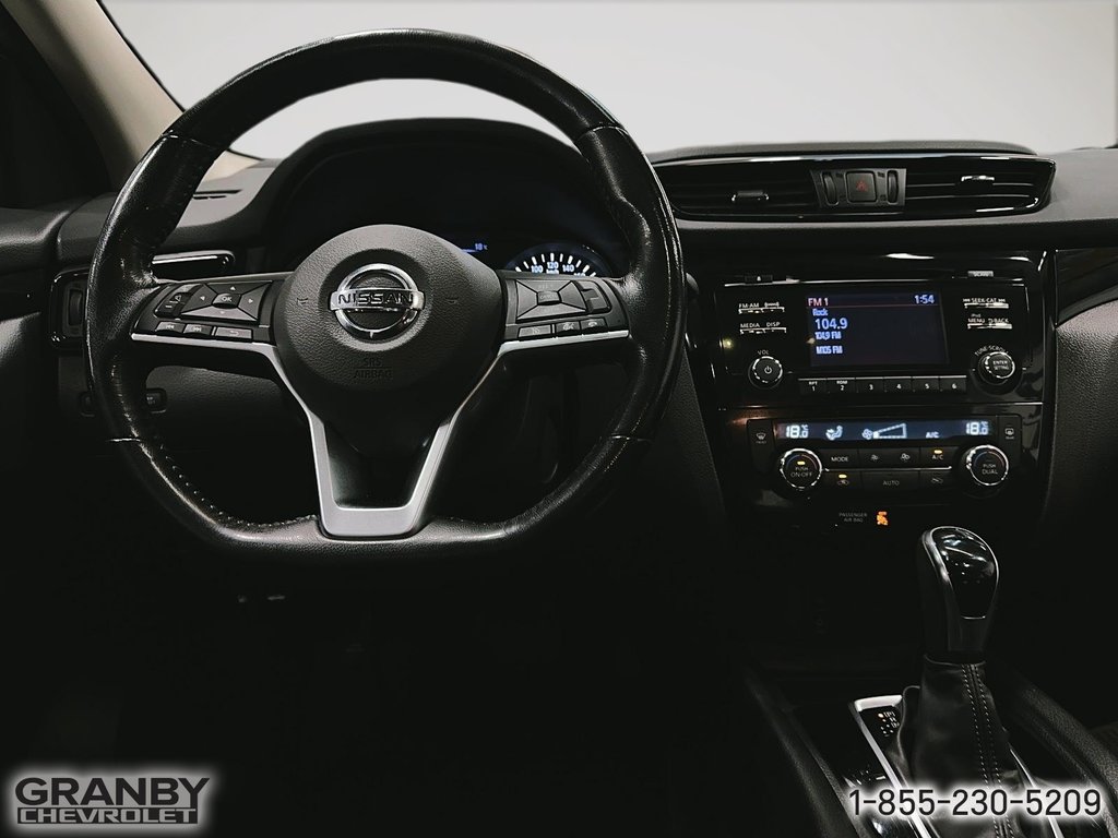 2017 Nissan Qashqai in Granby, Quebec - 12 - w1024h768px