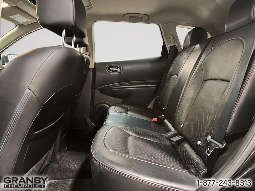 2012 Nissan Rogue SL AWD in Granby, Quebec - 12 - w1024h768px