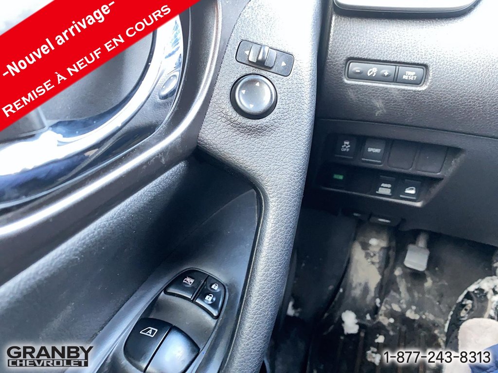 Nissan Rogue awd 2015 à Granby, Québec - 15 - w1024h768px