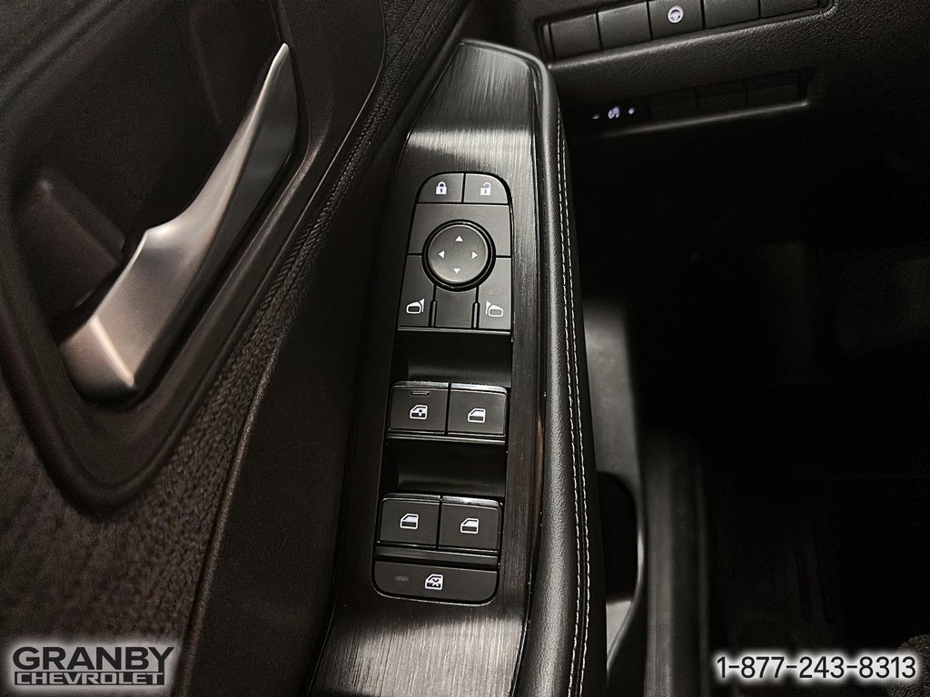 2021 Nissan Rogue in Granby, Quebec - 14 - w1024h768px