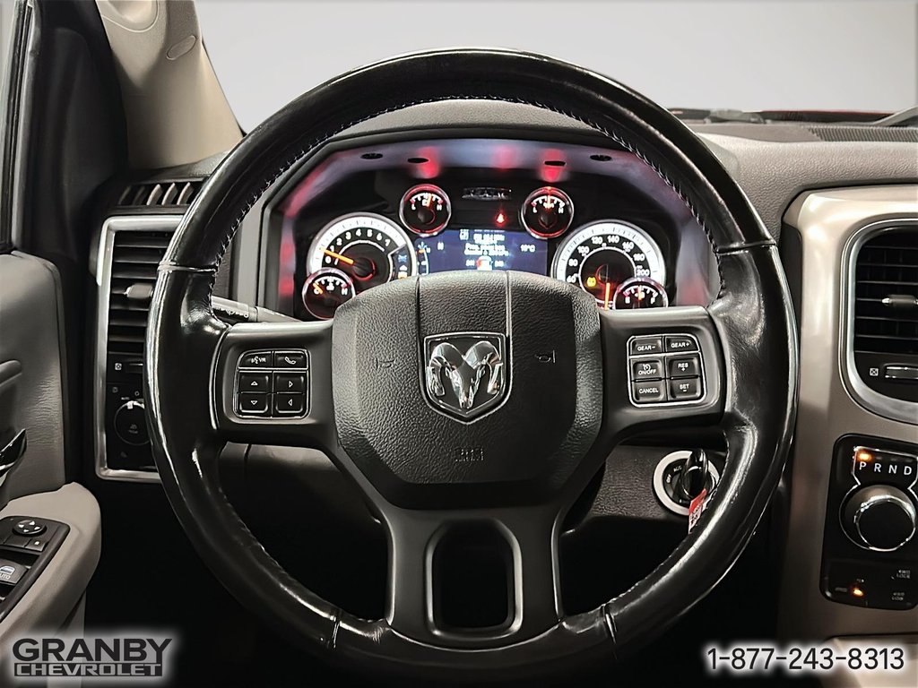2019 Ram 1500 Classic SLT boite 6.6pi crewcab moteur 5.7l in Granby, Quebec - 14 - w1024h768px