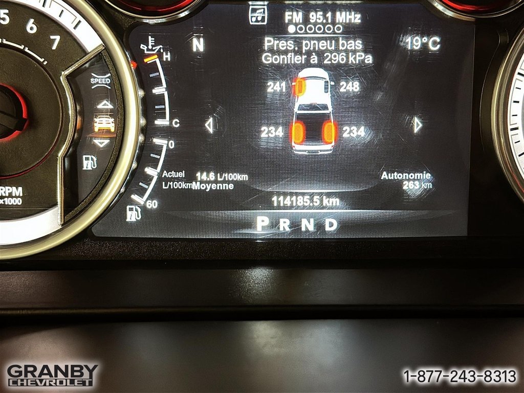 2019 Ram 1500 Classic SLT boite 6.6pi crewcab moteur 5.7l in Granby, Quebec - 15 - w1024h768px