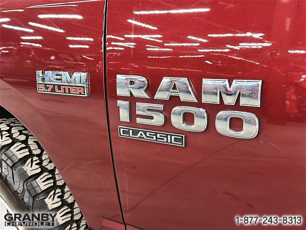 2019 Ram 1500 Classic SLT boite 6.6pi crewcab moteur 5.7l in Granby, Quebec - 18 - w1024h768px