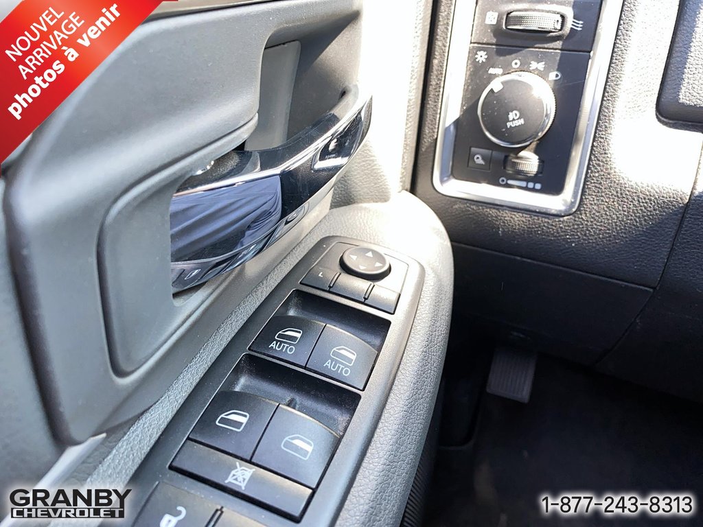 2019 Ram 1500 Classic in Granby, Quebec - 10 - w1024h768px