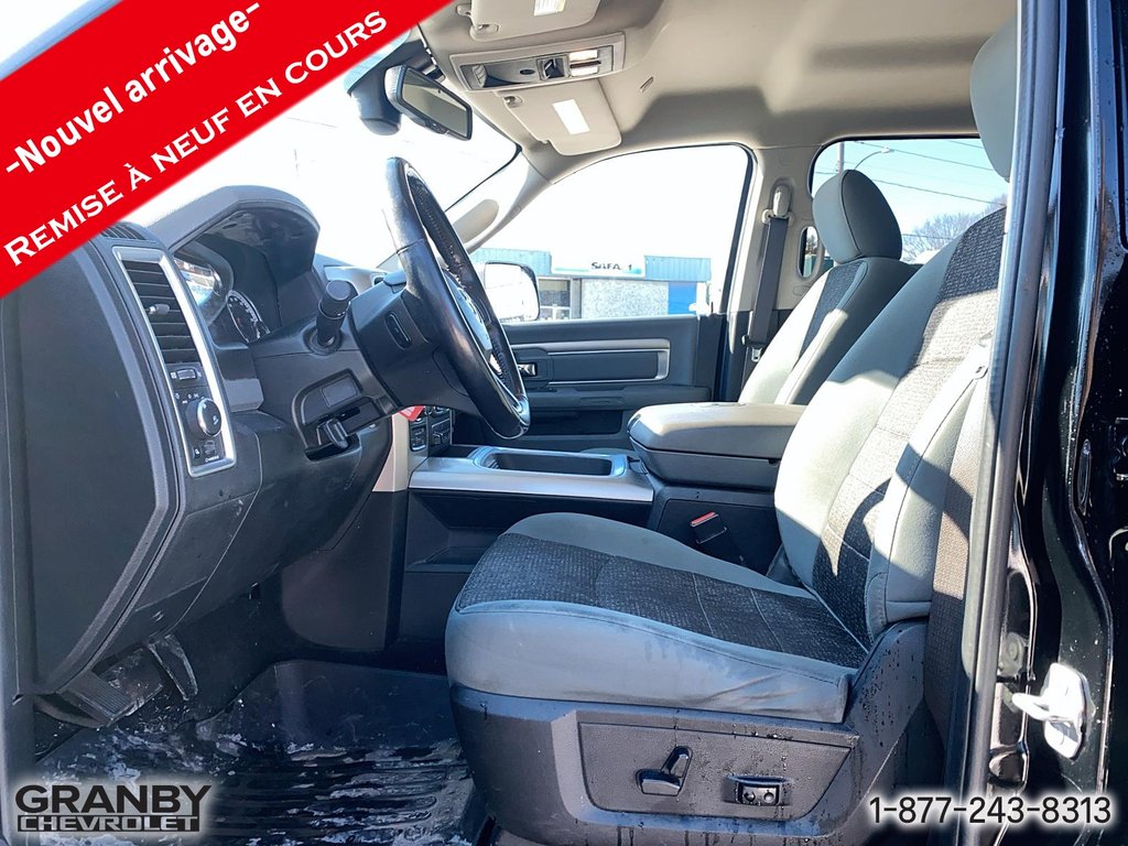 Ram 1500 Classic  2019 à Granby, Québec - 10 - w1024h768px