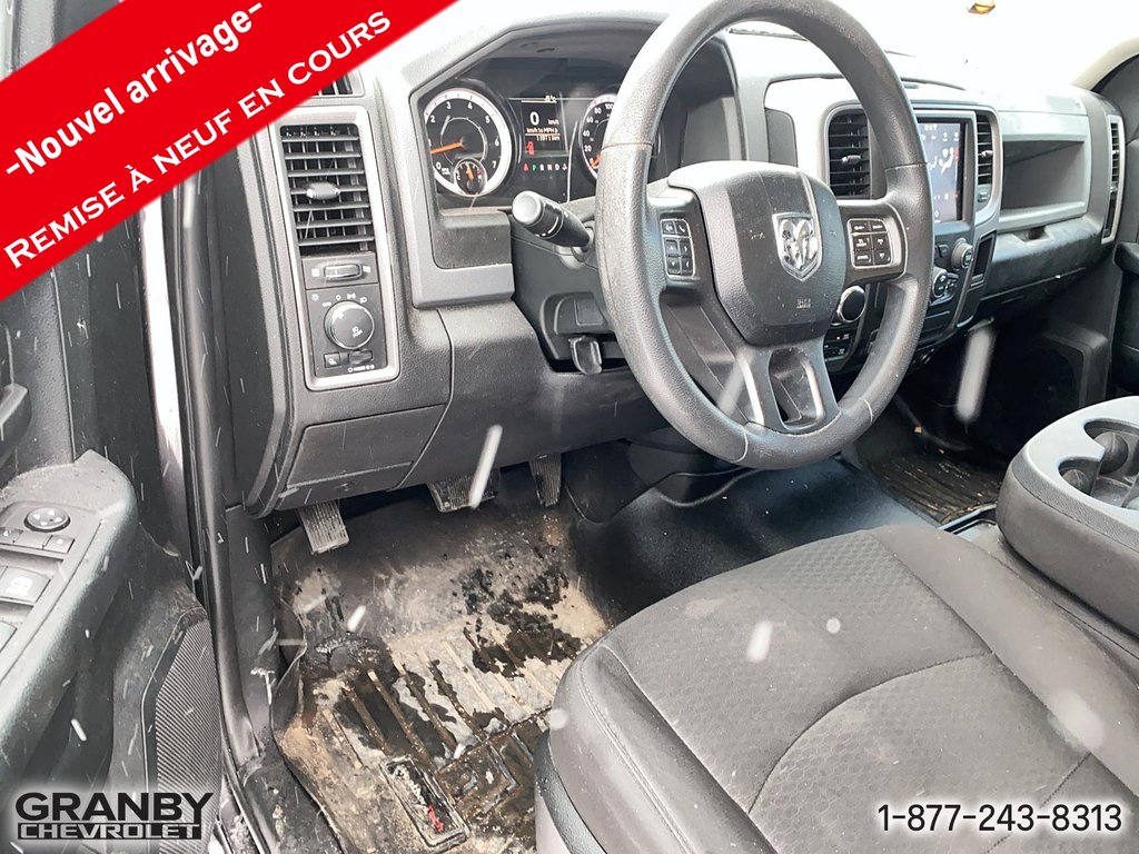 Ram 1500 Classic  2020 à Granby, Québec - 6 - w1024h768px