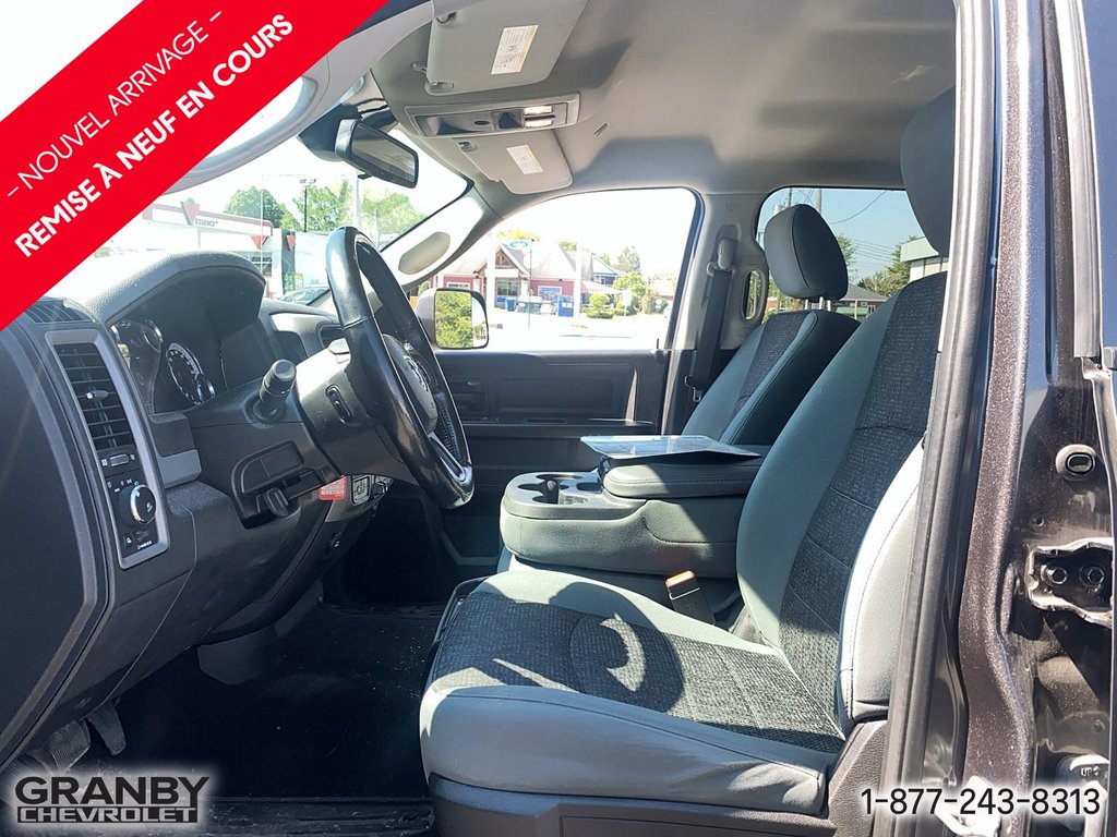 2020 Ram 1500 Classic in Granby, Quebec - 11 - w1024h768px