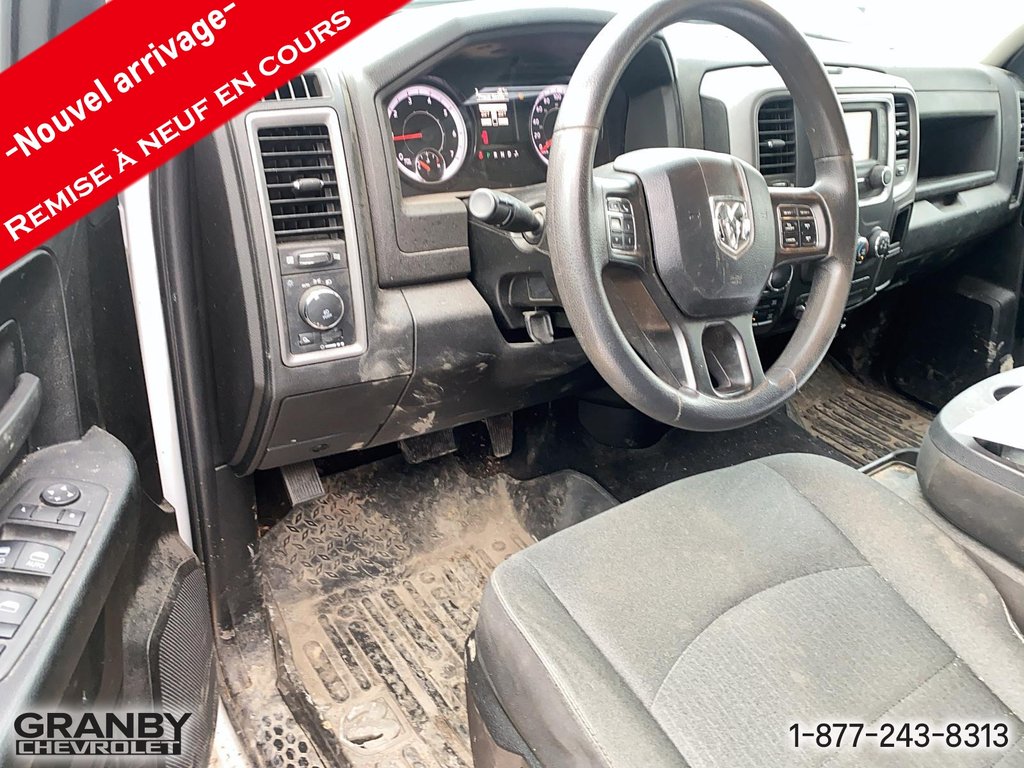 Ram 1500 Classic  2021 à Granby, Québec - 7 - w1024h768px