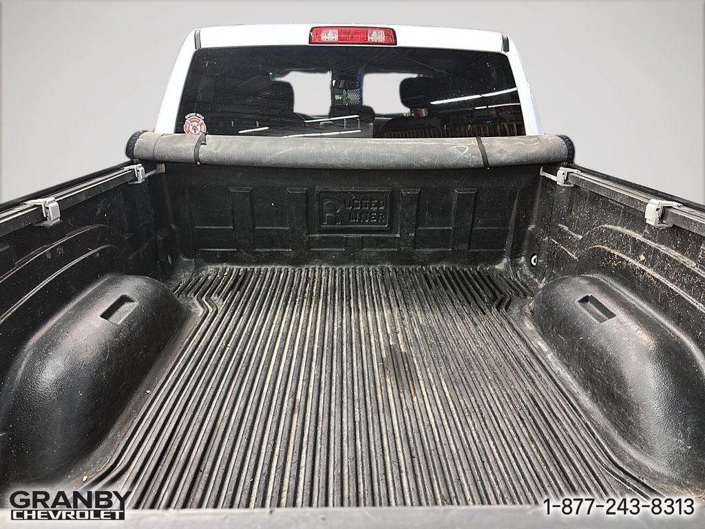 2021 Ram 1500 Classic in Granby, Quebec - 9 - w1024h768px