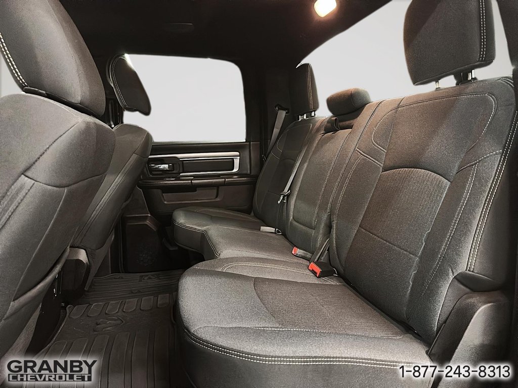Ram 1500 Classic  2022 à Granby, Québec - 12 - w1024h768px