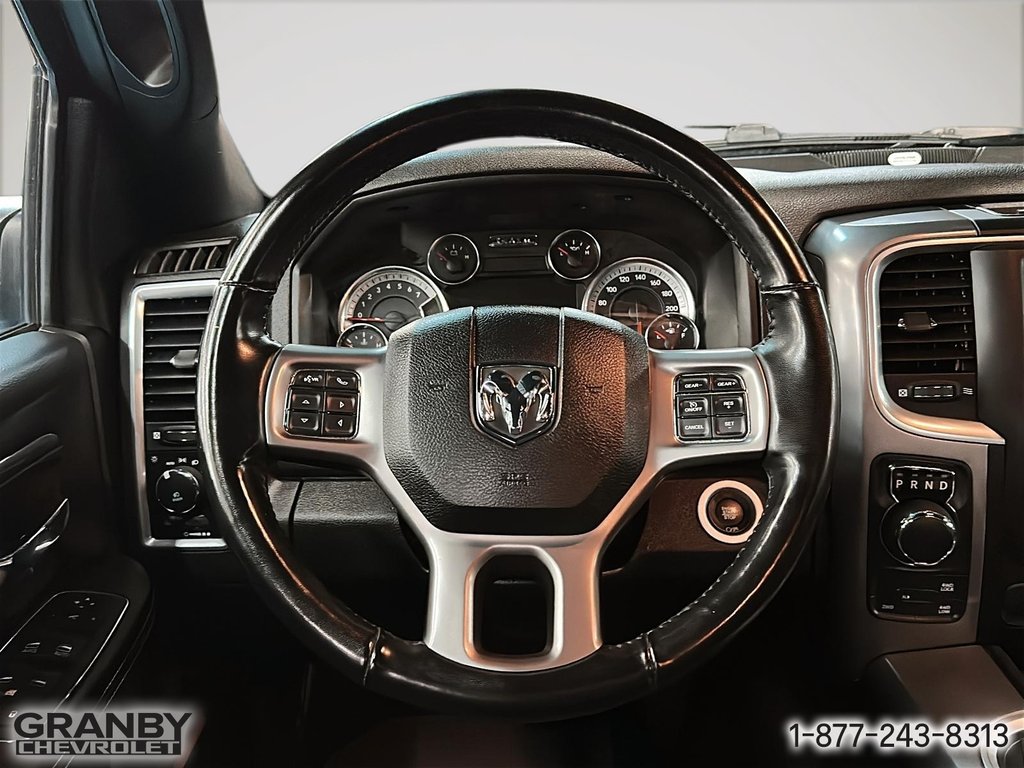 Ram 1500 Classic  2022 à Granby, Québec - 15 - w1024h768px