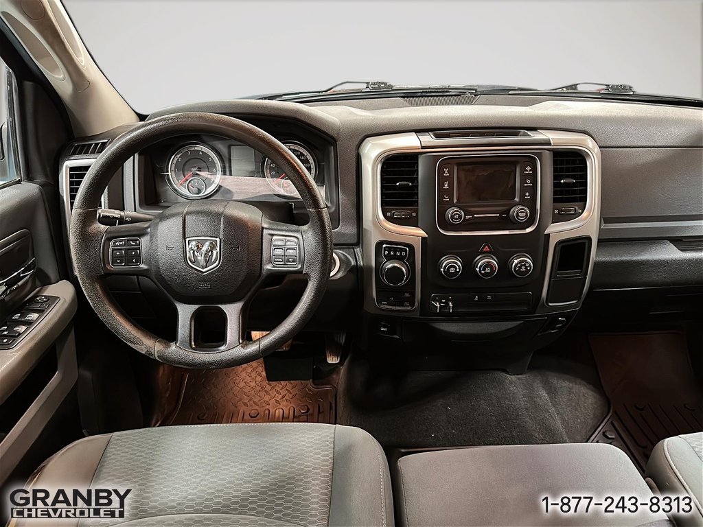 2017 Ram 1500 Outdoorsman CREWCAB BOITE 6.6 MOTEUR 5.7L in Granby, Quebec - 13 - w1024h768px