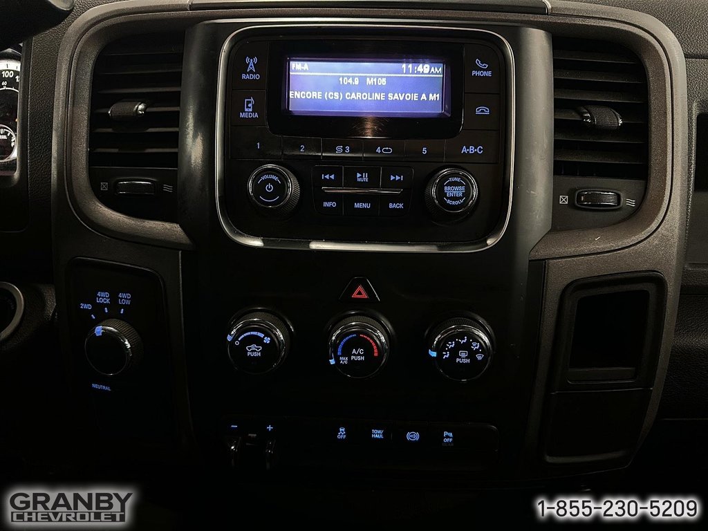 2017 Ram 2500 ST crewcab boite 8 pied in Granby, Quebec - 17 - w1024h768px