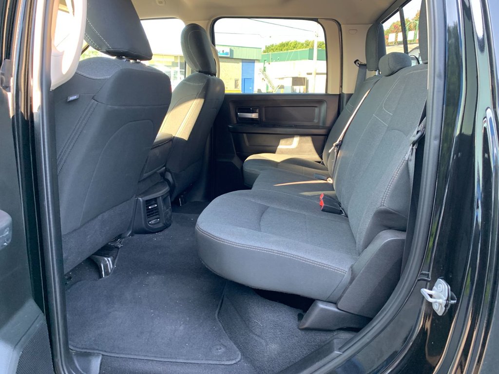 2500 Tradesman CREWCAB BOITE 6.6 MOTEUR ESSENCE 2019 à Granby, Québec - 5 - w1024h768px