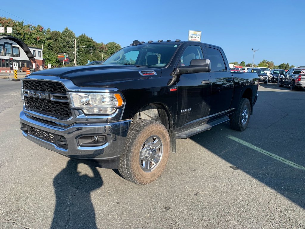 2500 Tradesman CREWCAB BOITE 6.6 MOTEUR ESSENCE 2019 à Granby, Québec - 3 - w1024h768px