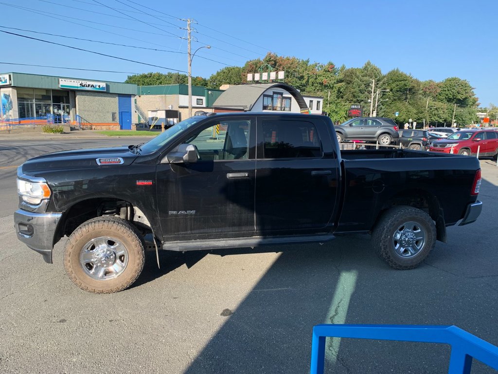 2500 Tradesman CREWCAB BOITE 6.6 MOTEUR ESSENCE 2019 à Granby, Québec - 4 - w1024h768px