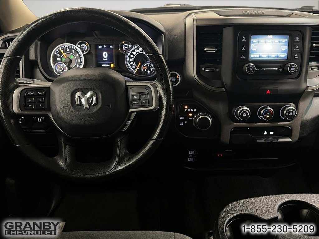 2019 Ram 2500 Tradesman CREWCAB BOITE 6.6 MOTEUR ESSENCE in Granby, Quebec - 10 - w1024h768px