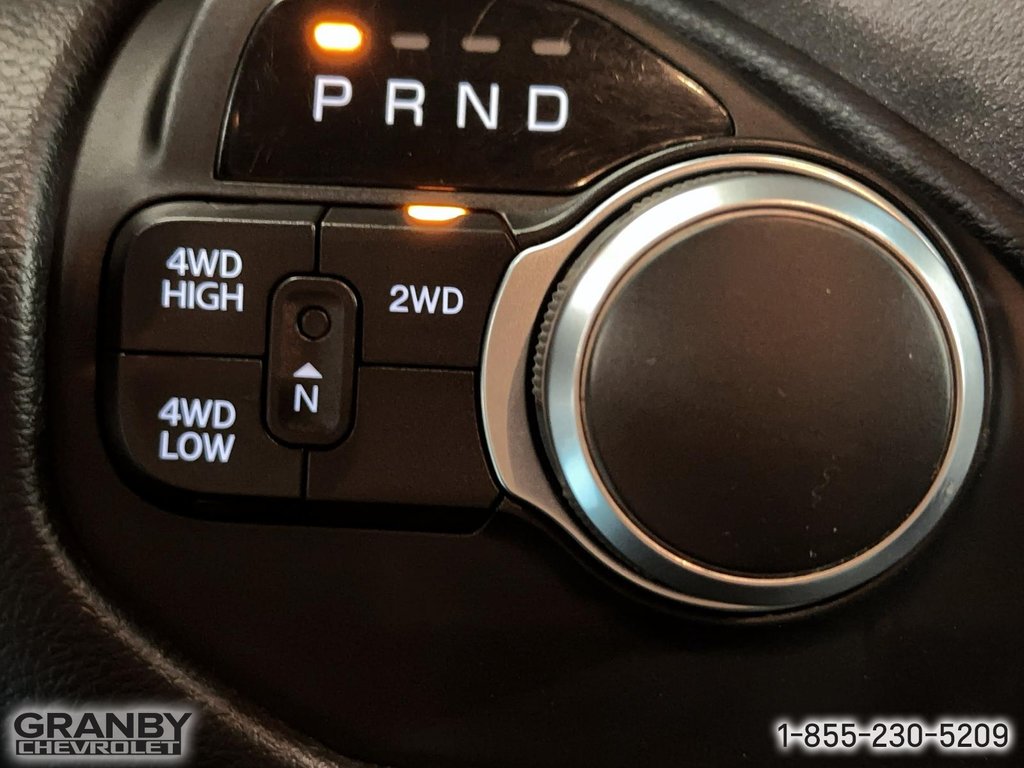 2019 Ram 2500 Tradesman CREWCAB BOITE 6.6 MOTEUR ESSENCE in Granby, Quebec - 16 - w1024h768px