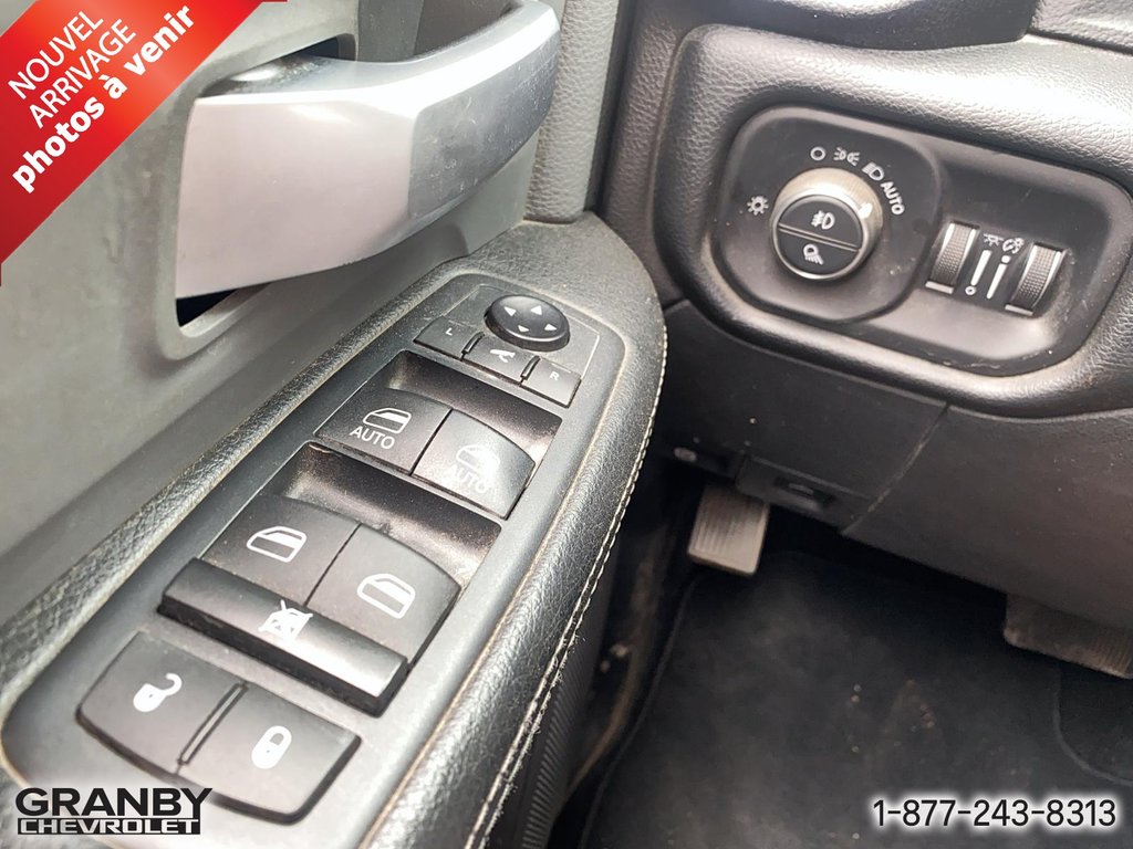 Ram 2500 Big Horn crewcab boite 6.6 moteur essence 2019 à Granby, Québec - 17 - w1024h768px