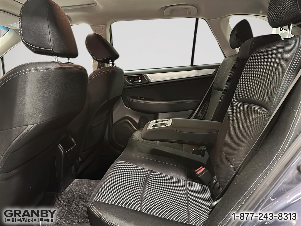 2015 Subaru Outback 3.6R w/Touring Pkg in Granby, Quebec - 12 - w1024h768px