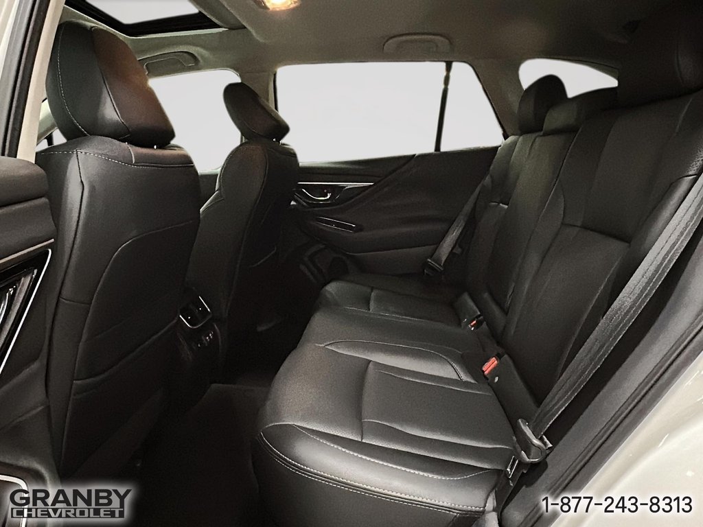 2022 Subaru Outback Limited in Granby, Quebec - 12 - w1024h768px