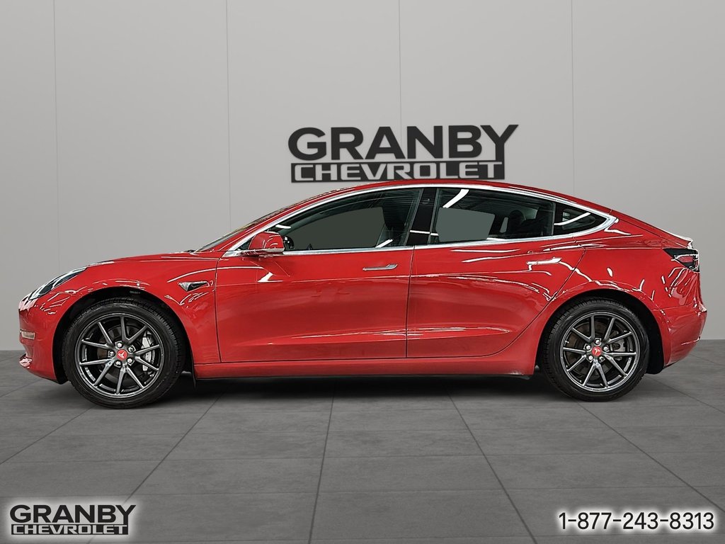 2019 Tesla MODEL 3 in Granby, Quebec - 8 - w1024h768px