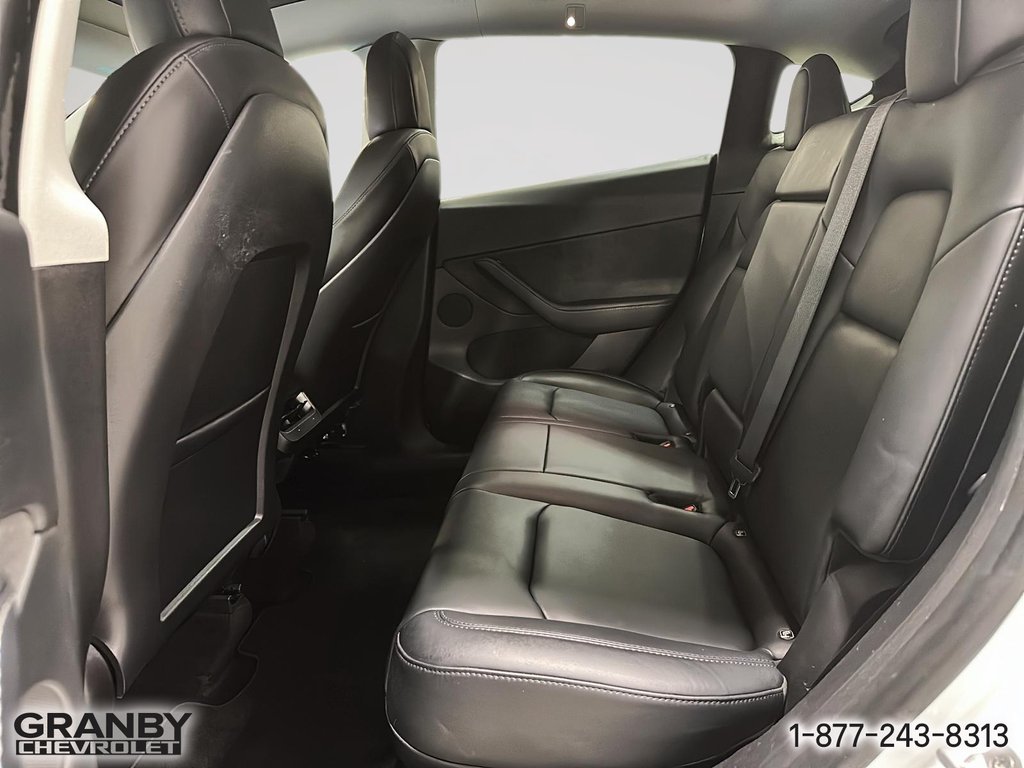 2022 Tesla Model Y in Granby, Quebec - 12 - w1024h768px