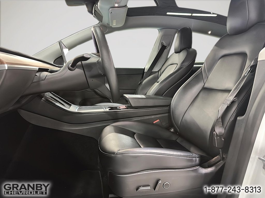 2022 Tesla Model Y in Granby, Quebec - 11 - w1024h768px