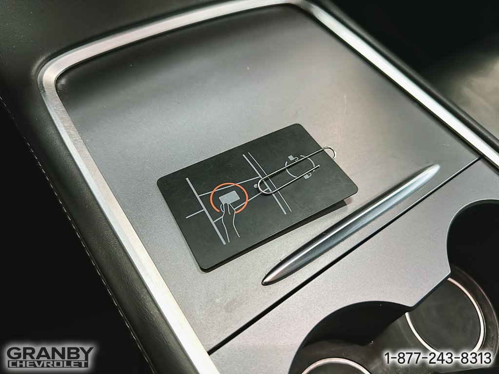 2022 Tesla Model Y in Granby, Quebec - 20 - w1024h768px