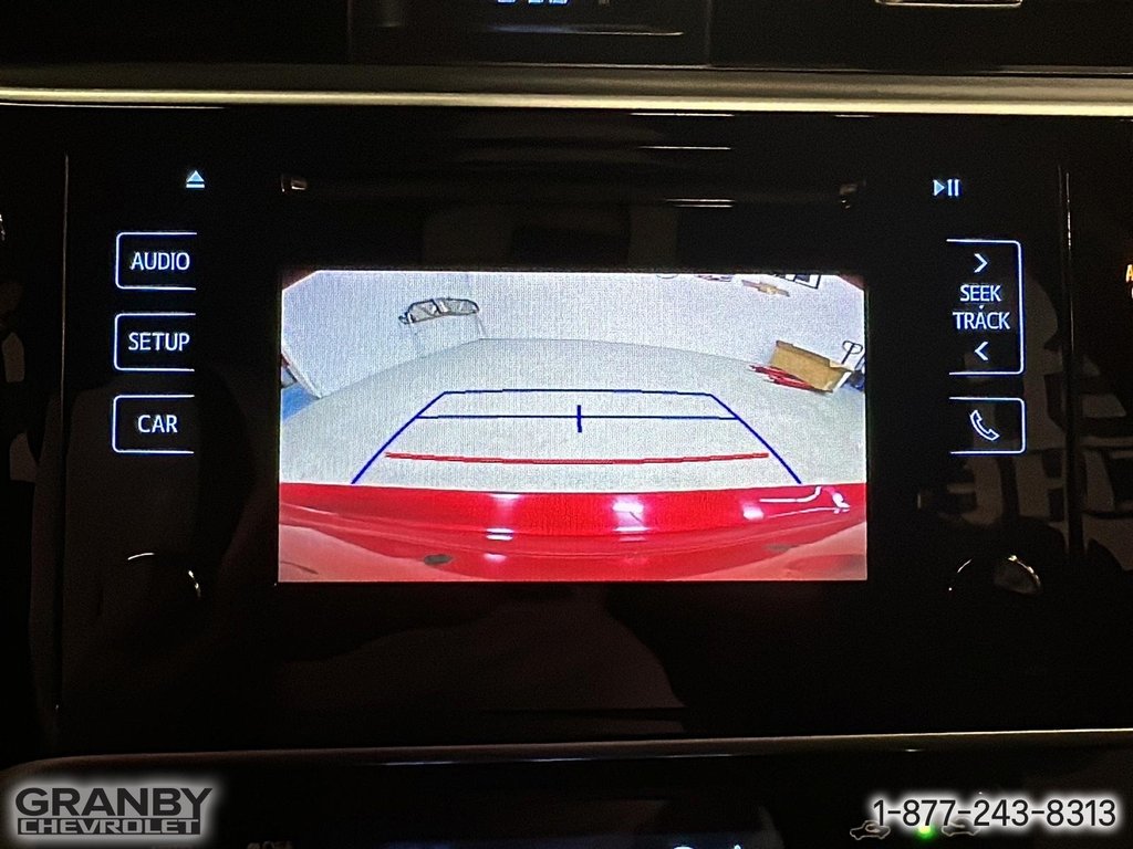 2017 Toyota Corolla in Granby, Quebec - 23 - w1024h768px