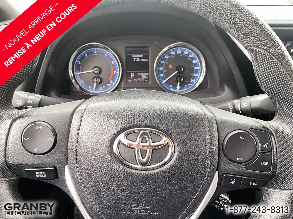 2017 Toyota Corolla in Granby, Quebec - 16 - w1024h768px