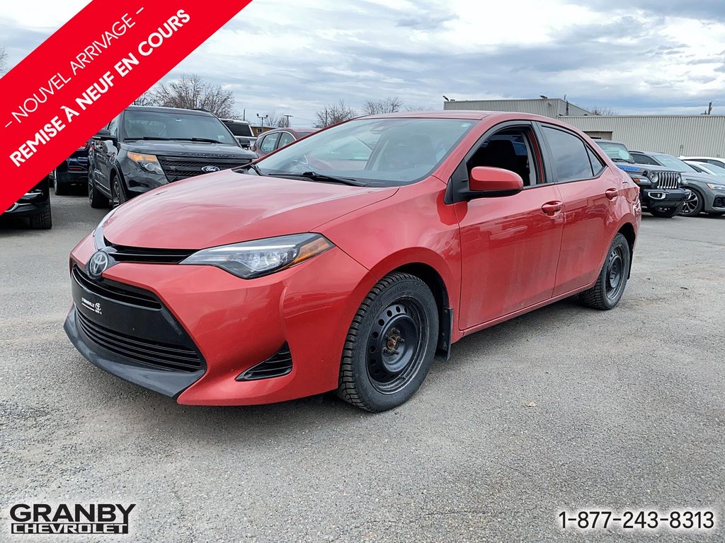 2017 Toyota Corolla in Granby, Quebec - 1 - w1024h768px