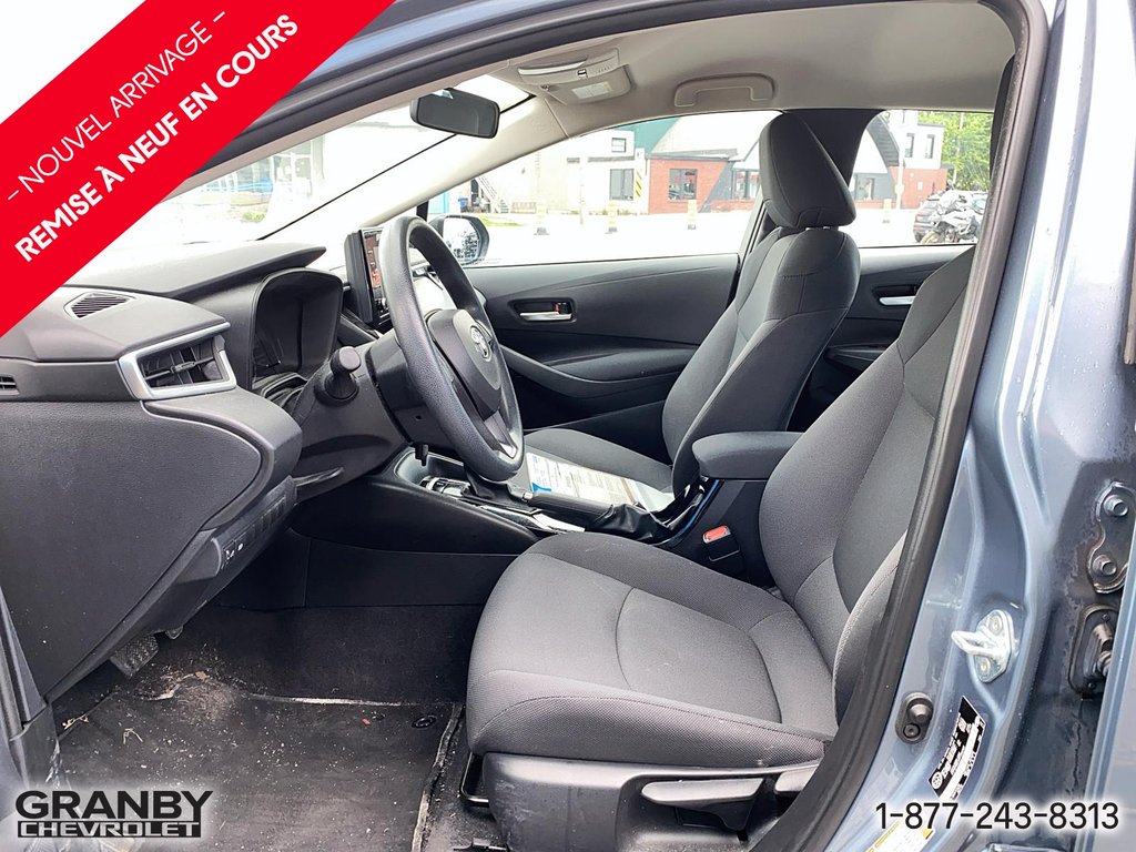 2021 Toyota Corolla in Granby, Quebec - 9 - w1024h768px