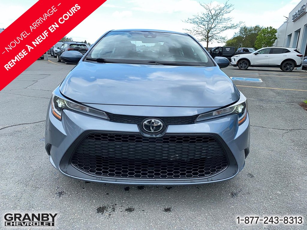 2021 Toyota Corolla in Granby, Quebec - 2 - w1024h768px