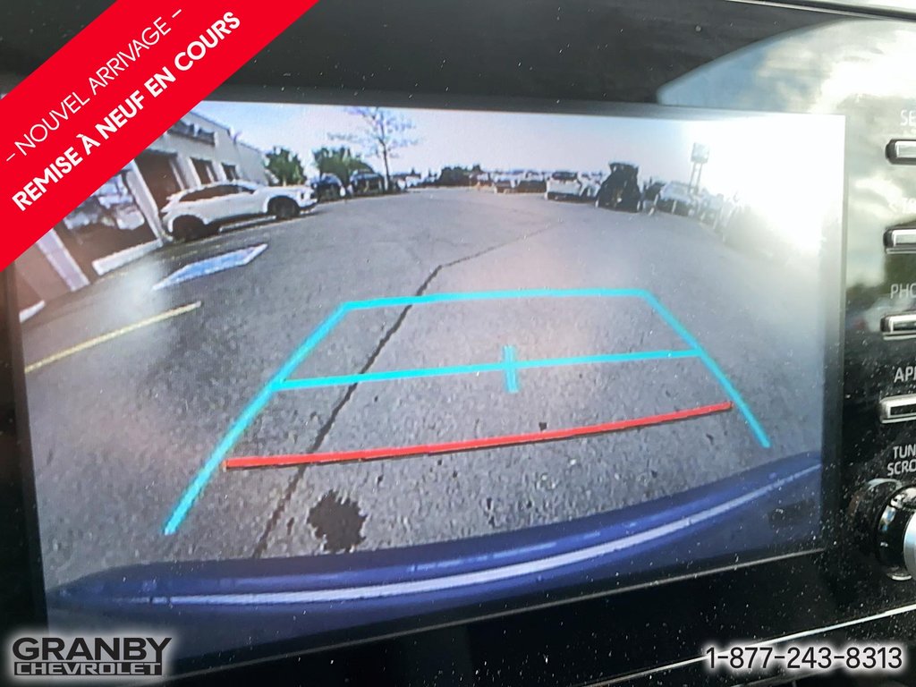 2021 Toyota Corolla in Granby, Quebec - 14 - w1024h768px