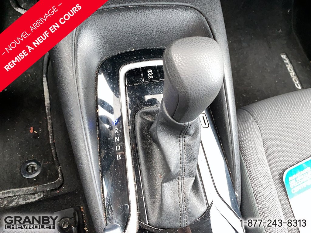 2021 Toyota Corolla in Granby, Quebec - 13 - w1024h768px