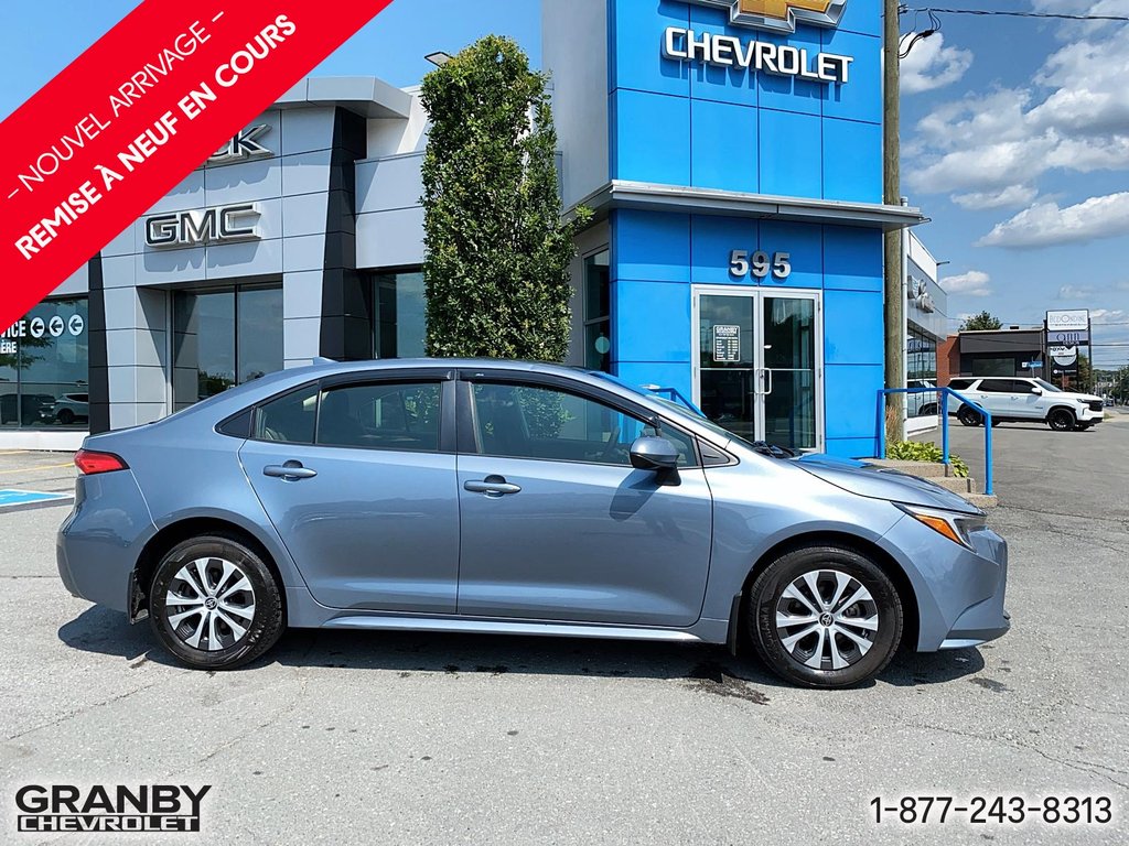 Toyota Corolla  2023 à Granby, Québec - 4 - w1024h768px