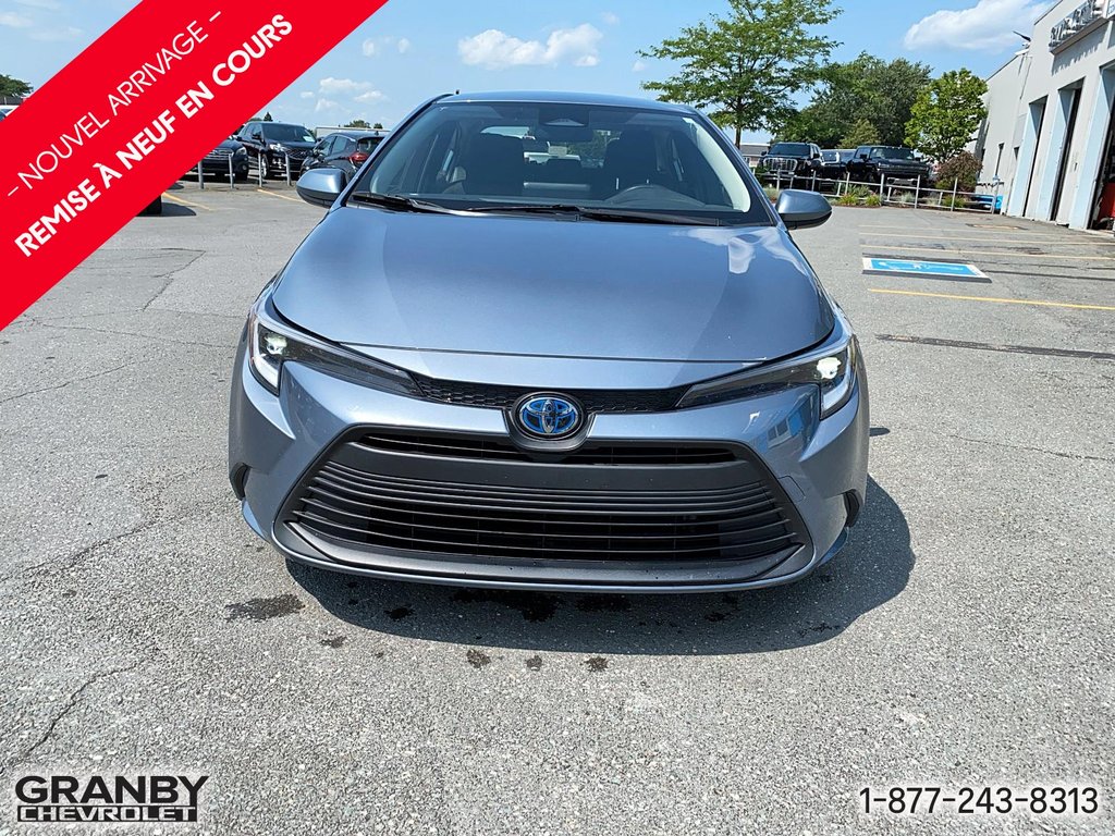 Toyota Corolla  2023 à Granby, Québec - 2 - w1024h768px