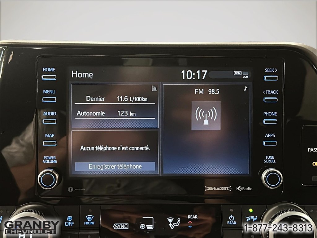 2021 Toyota Highlander XLE AWD in Granby, Quebec - 22 - w1024h768px