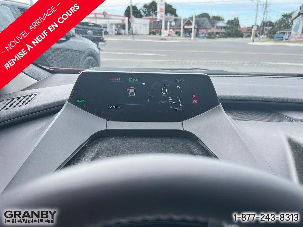 2024 Toyota Prius Prime PTIME SE HYBRIDE in Granby, Quebec - 13 - w1024h768px