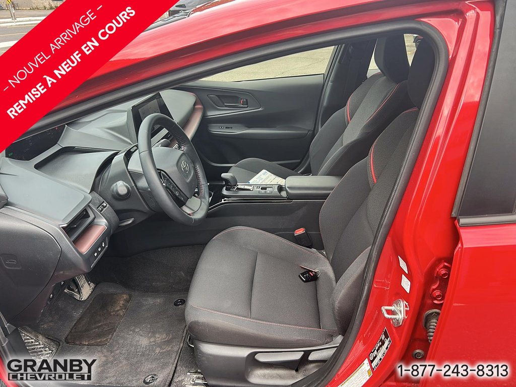 2024 Toyota Prius Prime PTIME SE HYBRIDE in Granby, Quebec - 10 - w1024h768px