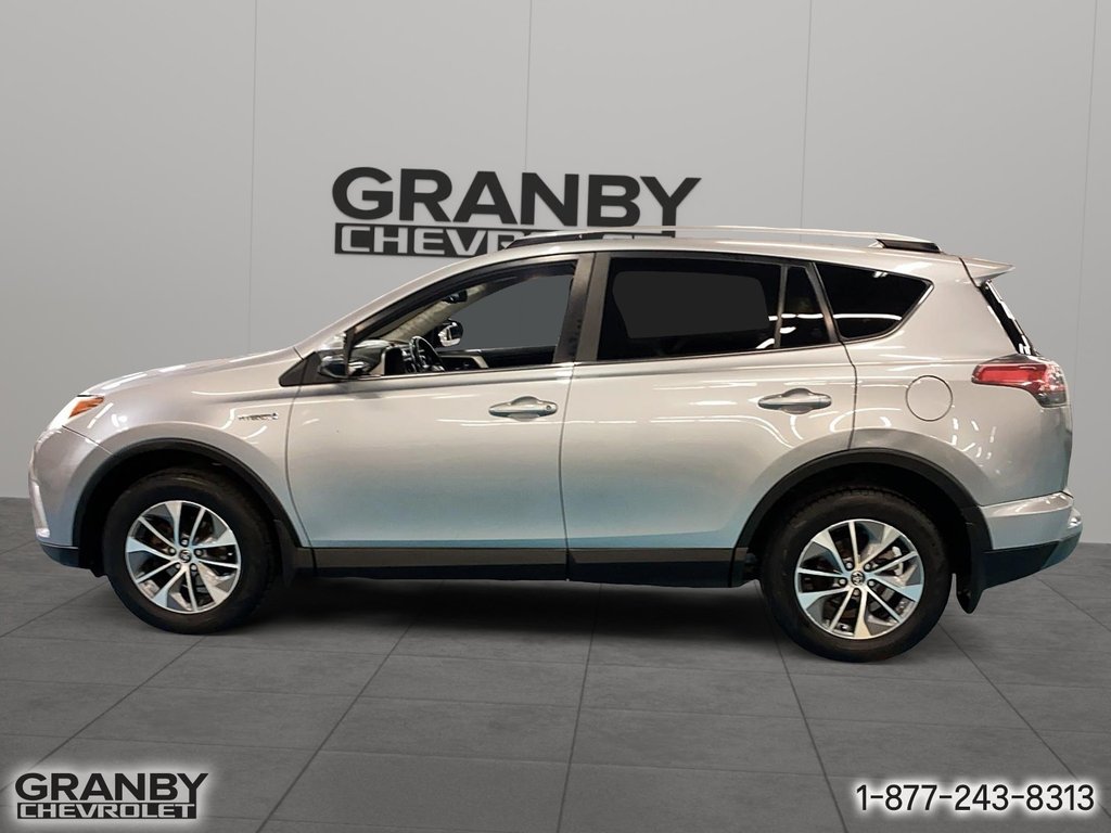 Toyota RAV4 Hybrid Hybride 2017 à Granby, Québec - 8 - w1024h768px