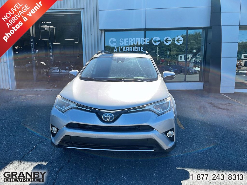 Toyota RAV4 Hybrid Hybride 2017 à Granby, Québec - 2 - w1024h768px