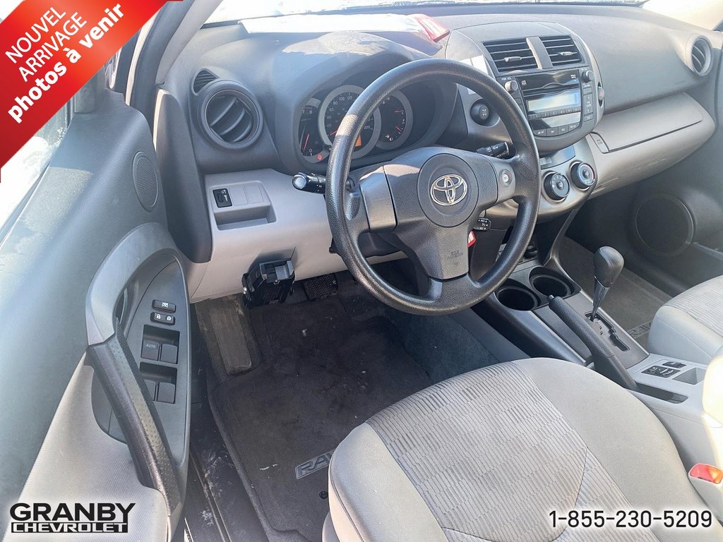 Toyota RAV4 Base AWD 2009 à Granby, Québec - 7 - w1024h768px