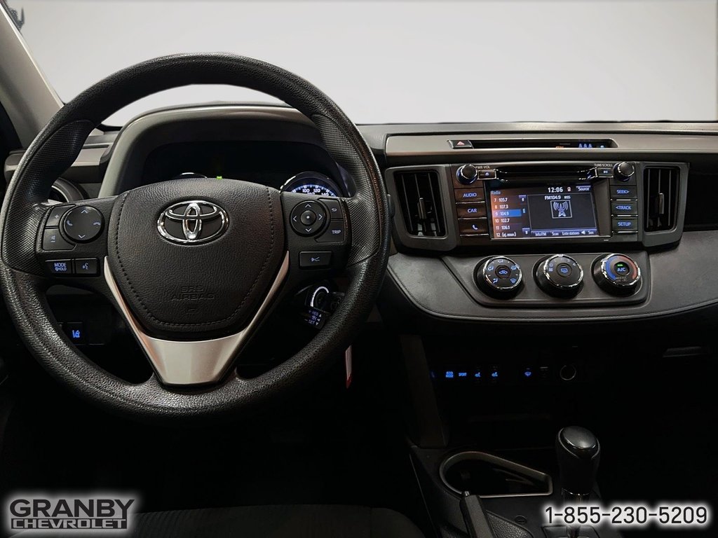 RAV4 LE AWD 2018 à Granby, Québec - 12 - w1024h768px