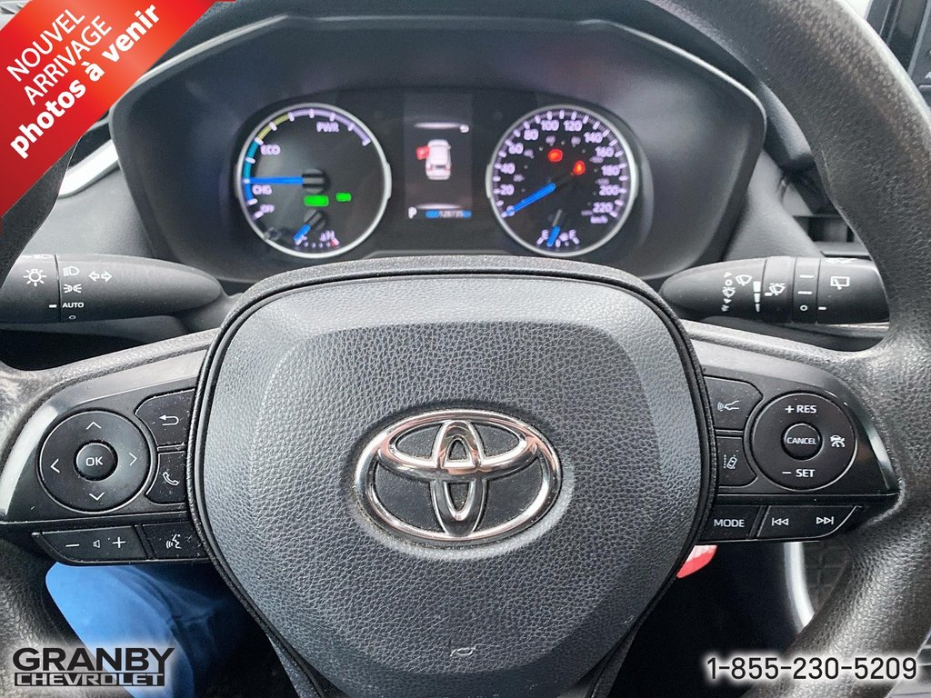 2019 Toyota RAV4 Hybrid LE in Granby, Quebec - 9 - w1024h768px