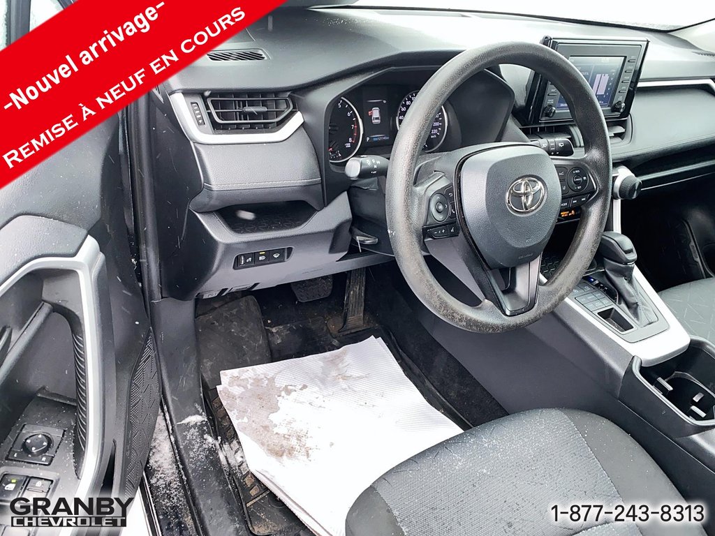 2022 Toyota RAV4 in Granby, Quebec - 6 - w1024h768px