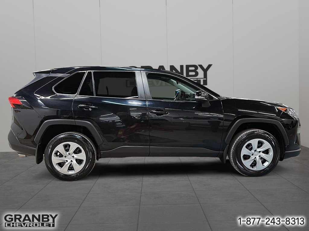2022 Toyota RAV4 in Granby, Quebec - 4 - w1024h768px